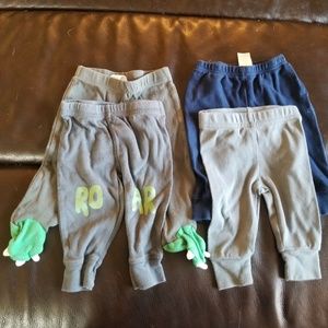 Carter's size 3 month